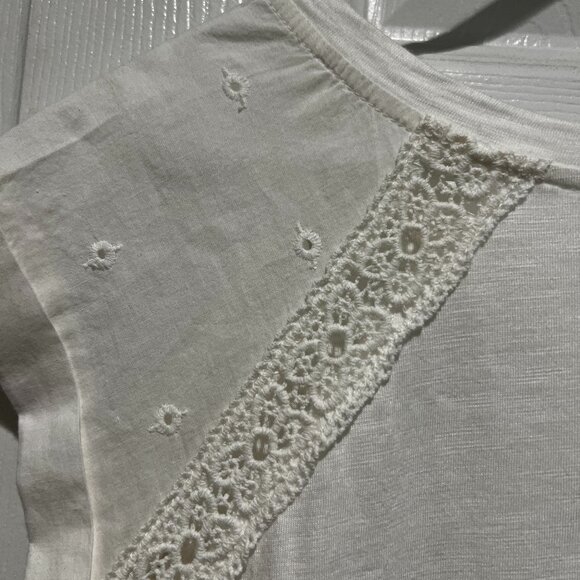 Ladies Democracy White Top, size small - Picture 2 of 8